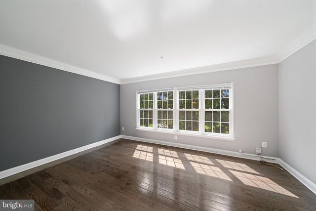 18613 VILLAGE FOUNTAIN DR, Gaithersburg, MD 20874
