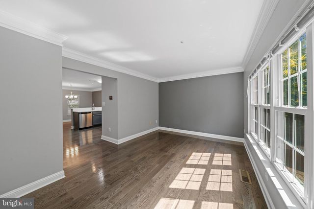 18613 VILLAGE FOUNTAIN DR, Gaithersburg, MD 20874