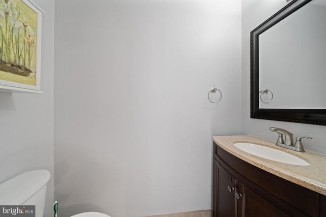 18613 VILLAGE FOUNTAIN DR, Gaithersburg, MD 20874