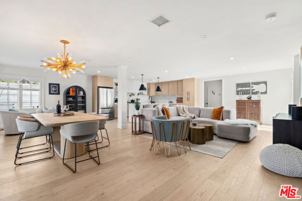 5758 Tobias Avenue, Sherman Oaks, CA 91411