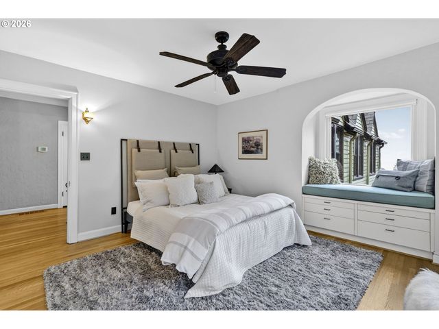 782 Nw POWHATAN Ter, Portland, OR 97210