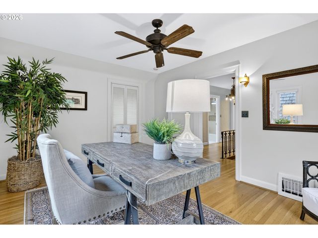 782 Nw POWHATAN Ter, Portland, OR 97210