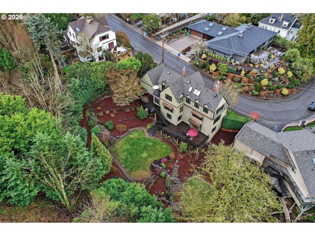 782 Nw POWHATAN Ter, Portland, OR 97210