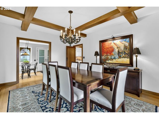 782 Nw POWHATAN Ter, Portland, OR 97210