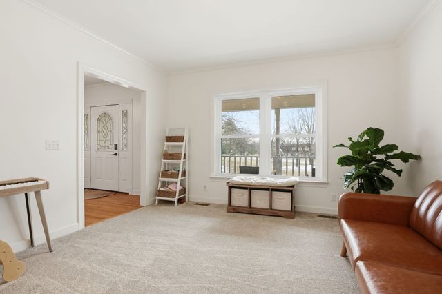 218 Spring Valley Rd, Hendersonville, TN 37075