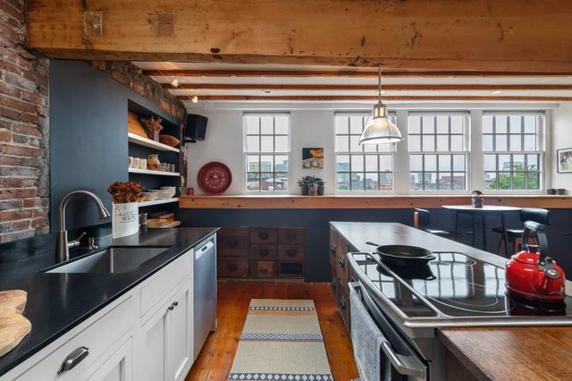 1-3 Chestnut 5B, Boston, MA 02108