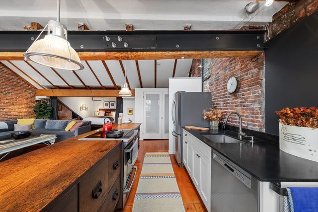 1-3 Chestnut 5B, Boston, MA 02108