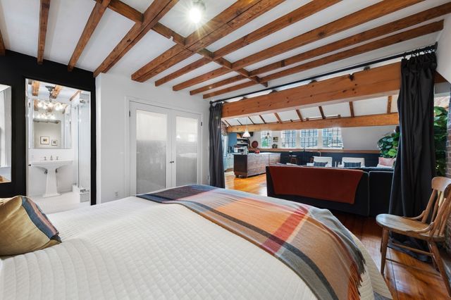1-3 Chestnut 5B, Boston, MA 02108