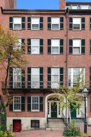 1-3 Chestnut 5B, Boston, MA 02108