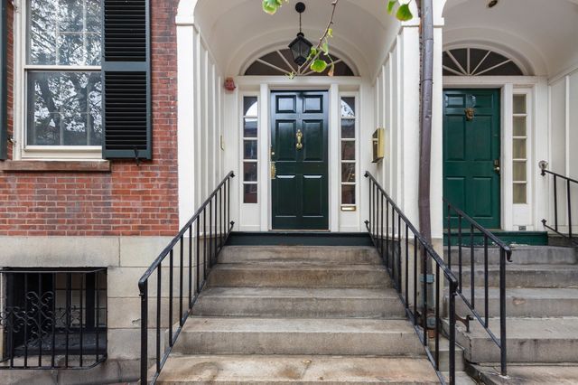 1-3 Chestnut 5B, Boston, MA 02108