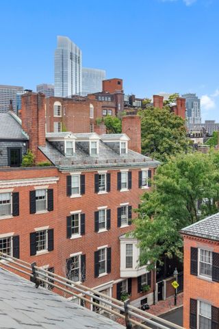 1-3 Chestnut 5B, Boston, MA 02108