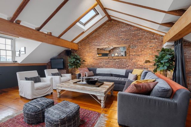 1-3 Chestnut 5B, Boston, MA 02108