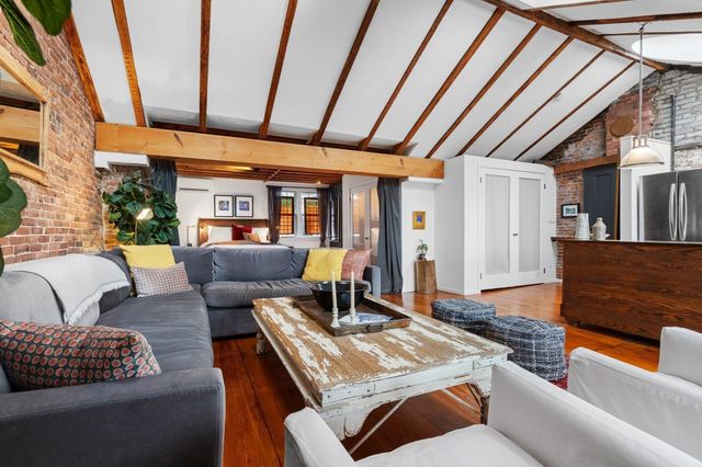1-3 Chestnut 5B, Boston, MA 02108