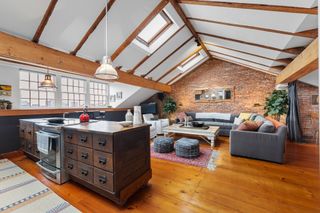 1-3 Chestnut 5B, Boston, MA 02108