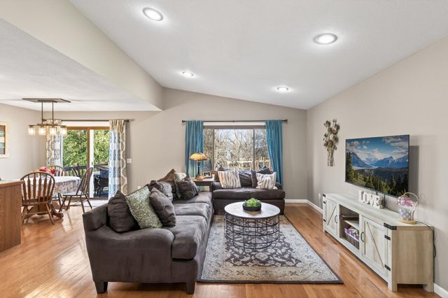 18821 Joplin Avenue, Lakeville, MN 55044