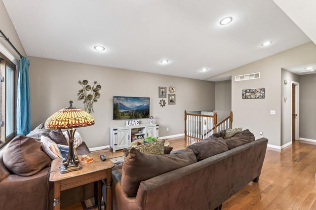 18821 Joplin Avenue, Lakeville, MN 55044