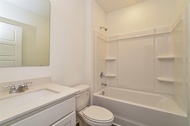 3437 NETTLE LOOP, Tavares, FL 32778