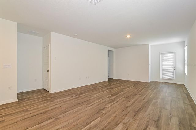 3437 NETTLE LOOP, Tavares, FL 32778