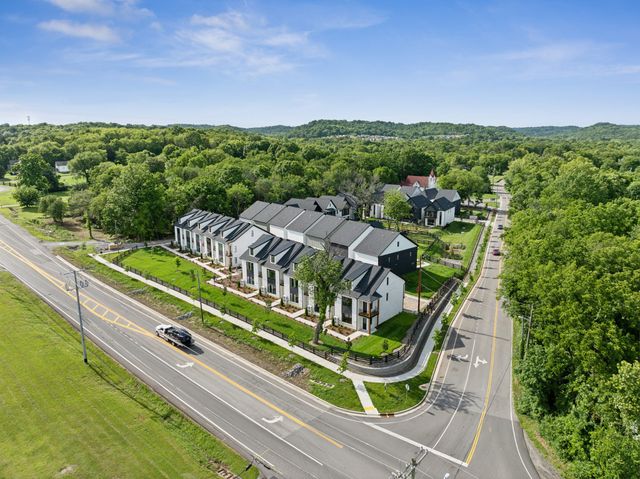 335 Sophia Rain Dr, Nashville, TN 37218