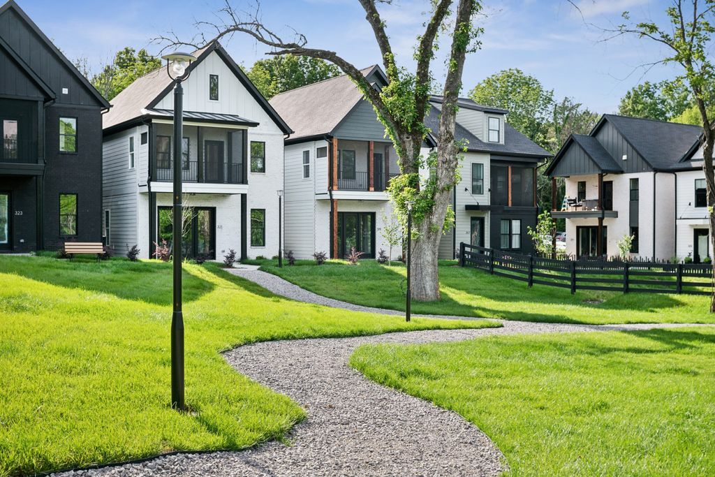 335 Sophia Rain Dr, Nashville, TN 37218