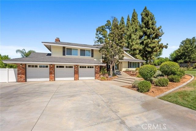 30746 E Sunset Drive, Redlands, CA 92373