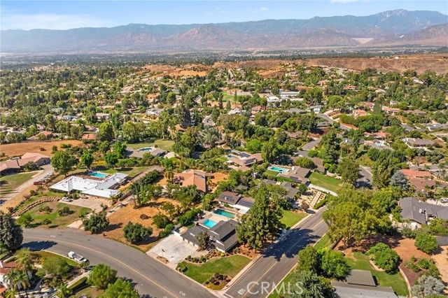 30746 E Sunset Drive, Redlands, CA 92373
