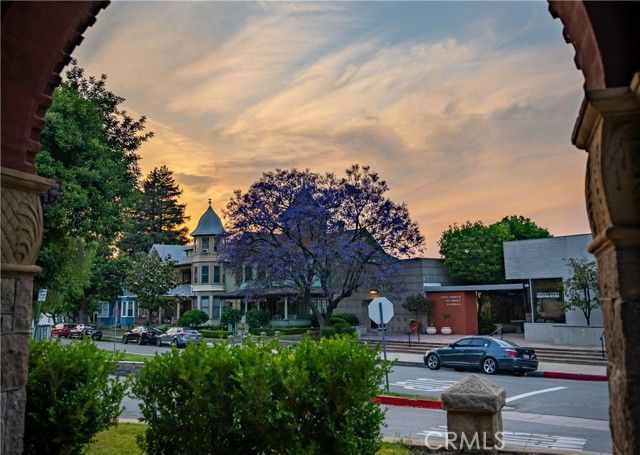 30746 E Sunset Drive, Redlands, CA 92373