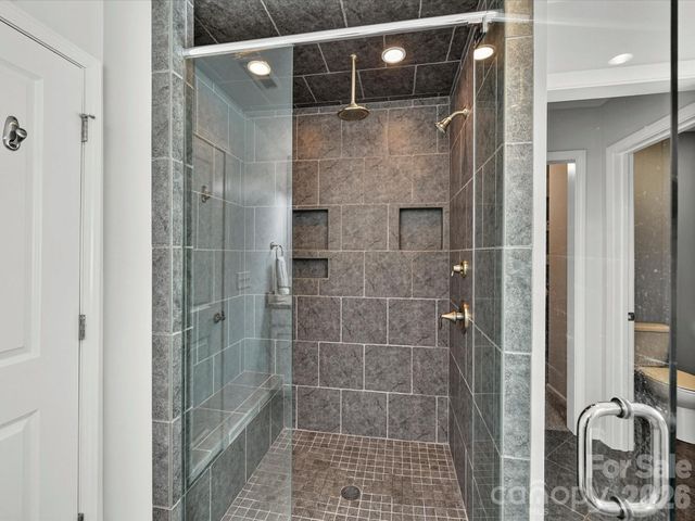 5026 Stonehill Lane, Matthews, NC 28104