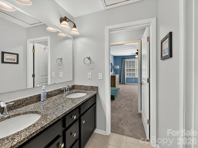 5026 Stonehill Lane, Matthews, NC 28104