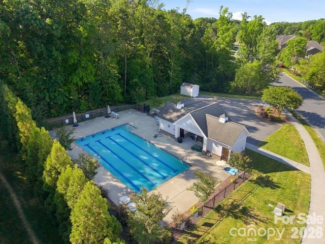 5026 Stonehill Lane, Matthews, NC 28104