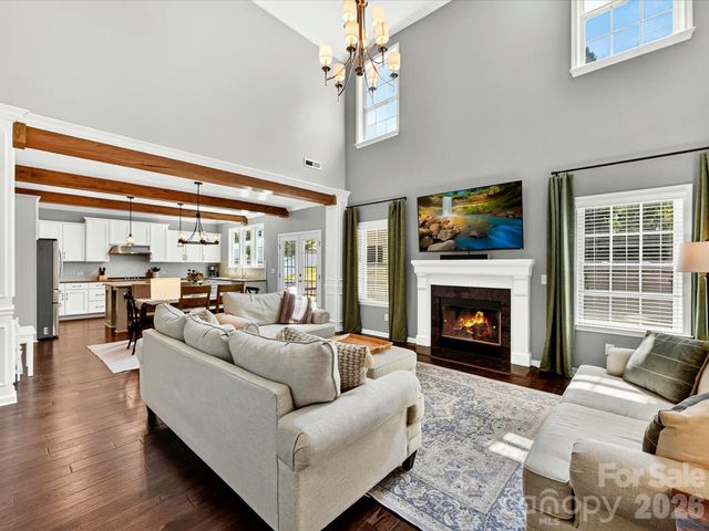 5026 Stonehill Lane, Matthews, NC 28104