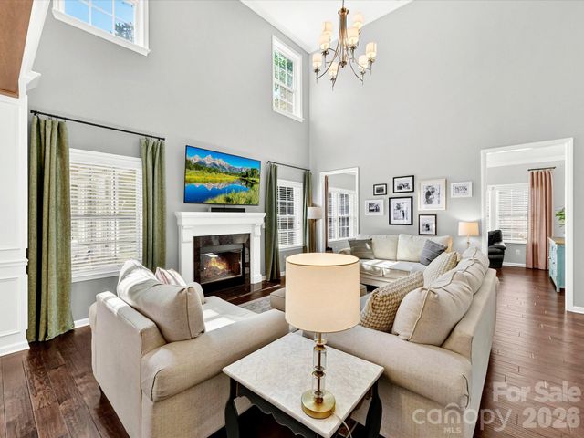 5026 Stonehill Lane, Matthews, NC 28104