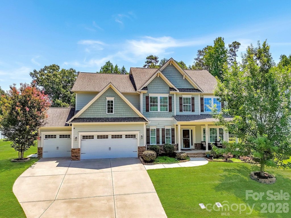 5026 Stonehill Lane, Matthews, NC 28104