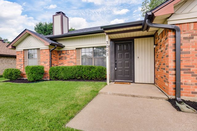 3005 Richwood Circle, Bedford, TX 76021