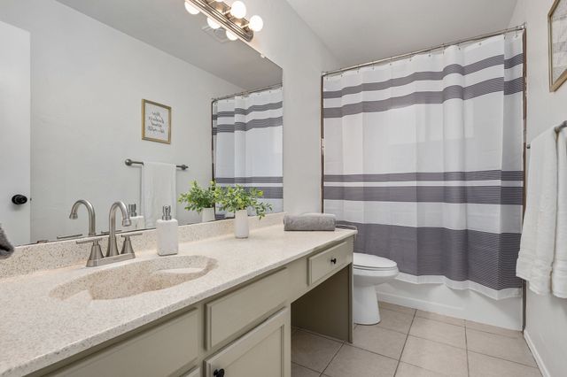3005 Richwood Circle, Bedford, TX 76021