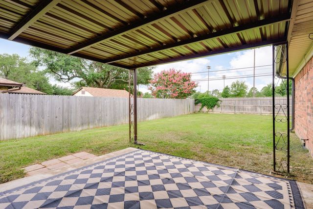 3005 Richwood Circle, Bedford, TX 76021
