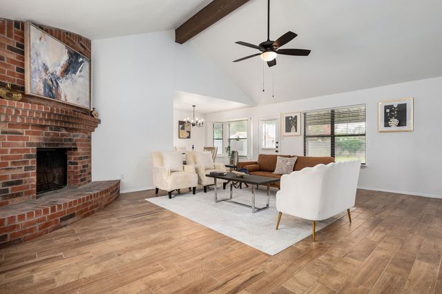 3005 Richwood Circle, Bedford, TX 76021
