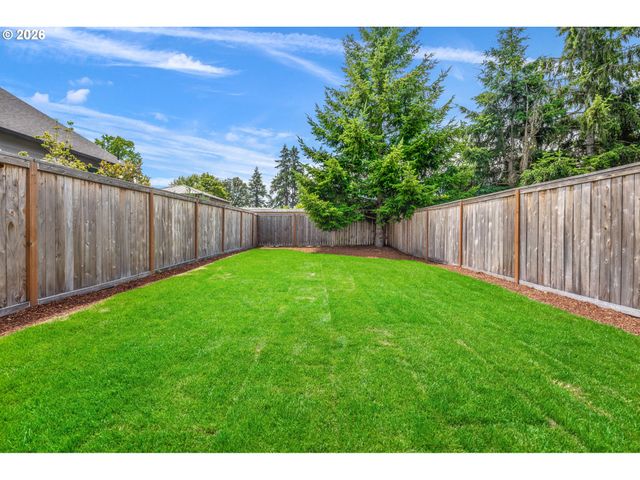 2414 Se MAYBROOK Ln, Milwaukie, OR 97222
