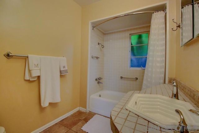 3970 Harney St, San Diego, CA 92110