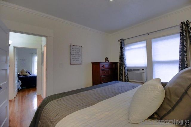 3970 Harney St, San Diego, CA 92110