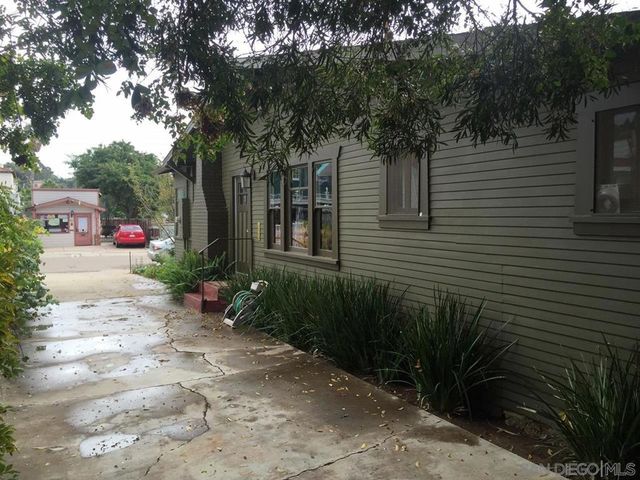 3970 Harney St, San Diego, CA 92110