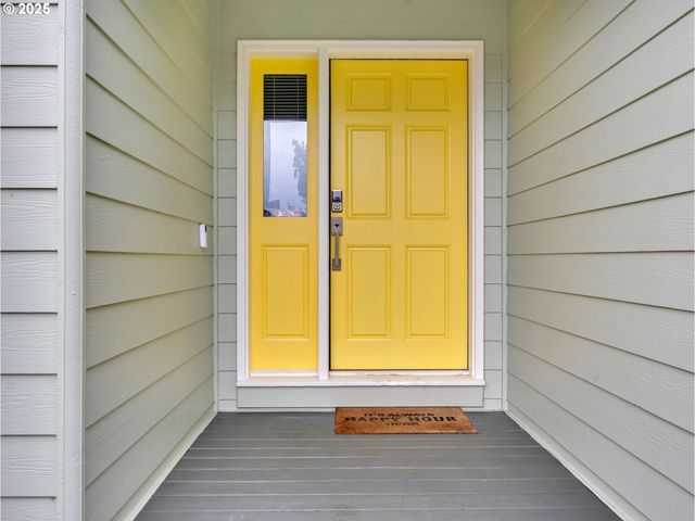 1019 Se 27TH St, Troutdale, OR 97060