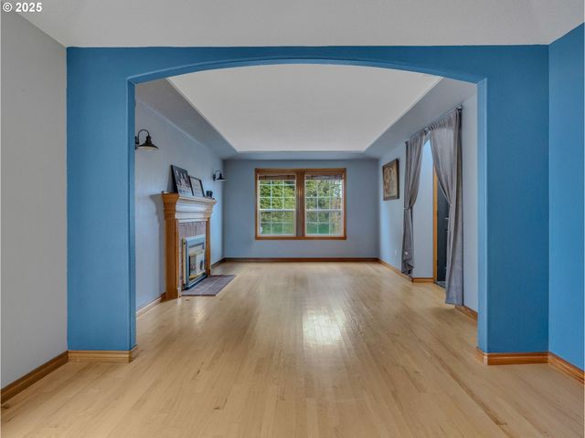 1019 Se 27TH St, Troutdale, OR 97060