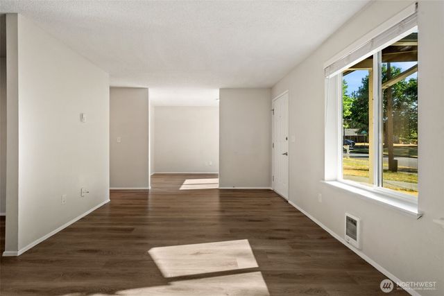 3905 N Highland Street, Tacoma, WA 98407