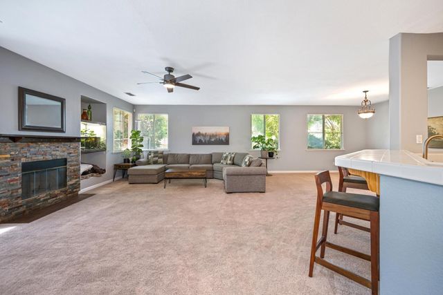 6 Carver Court, Sacramento, CA 95835