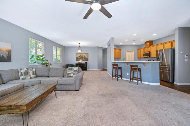 6 Carver Court, Sacramento, CA 95835