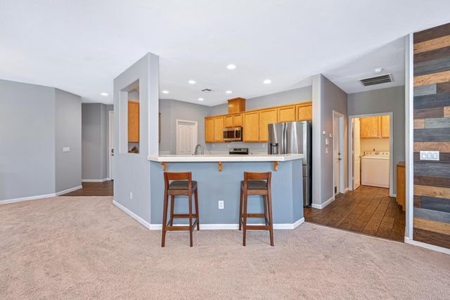 6 Carver Court, Sacramento, CA 95835