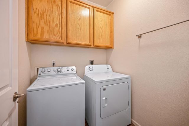 6 Carver Court, Sacramento, CA 95835