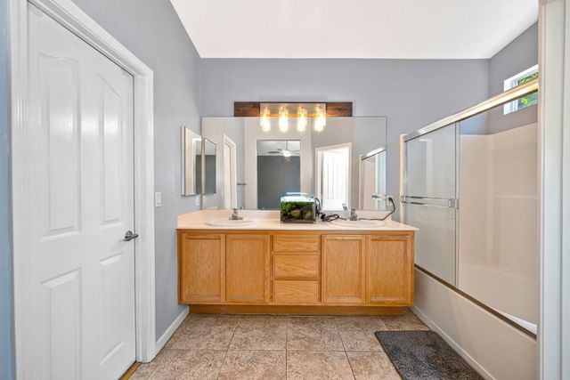 6 Carver Court, Sacramento, CA 95835