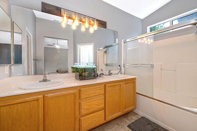 6 Carver Court, Sacramento, CA 95835